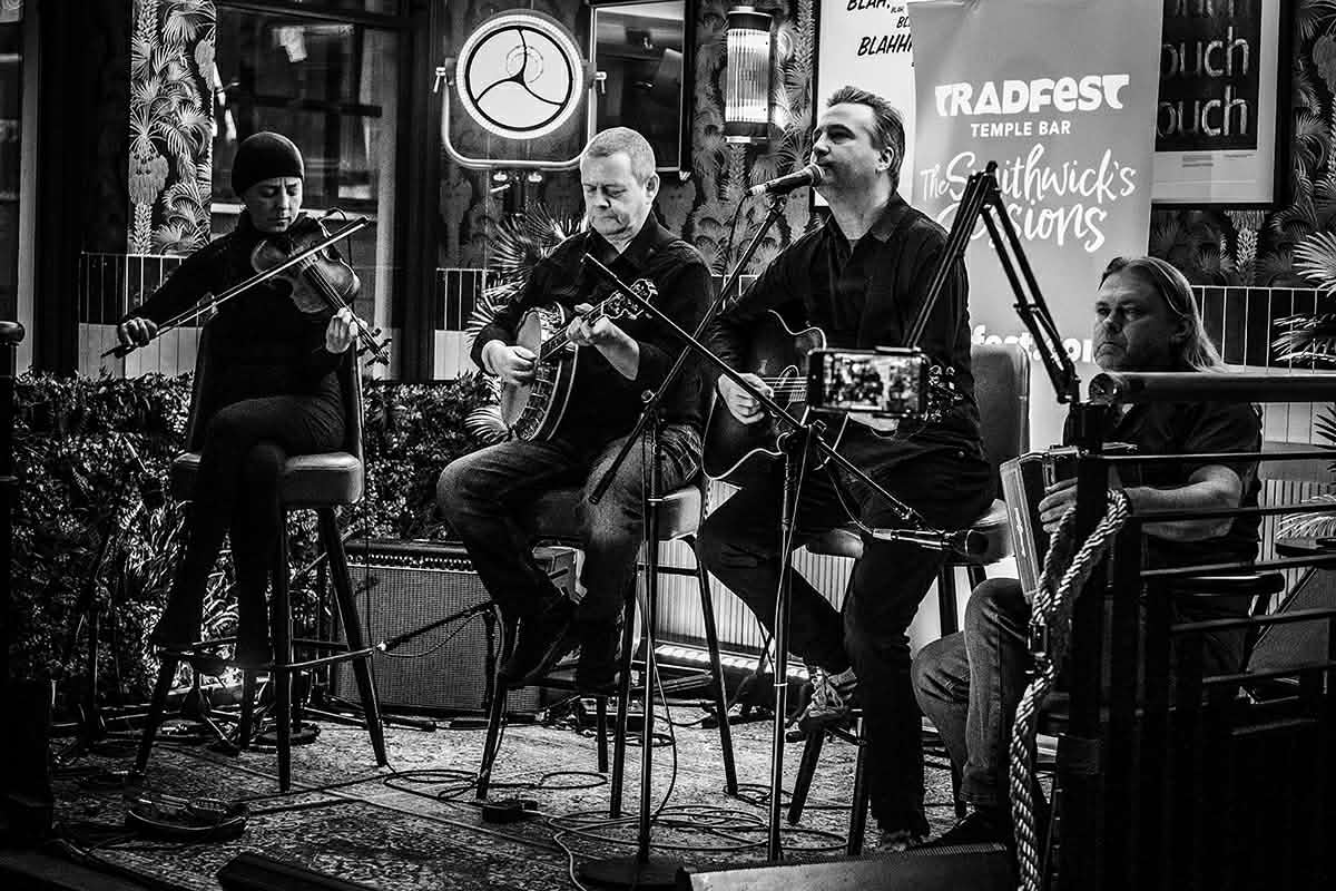 Billy Treacy performance photo